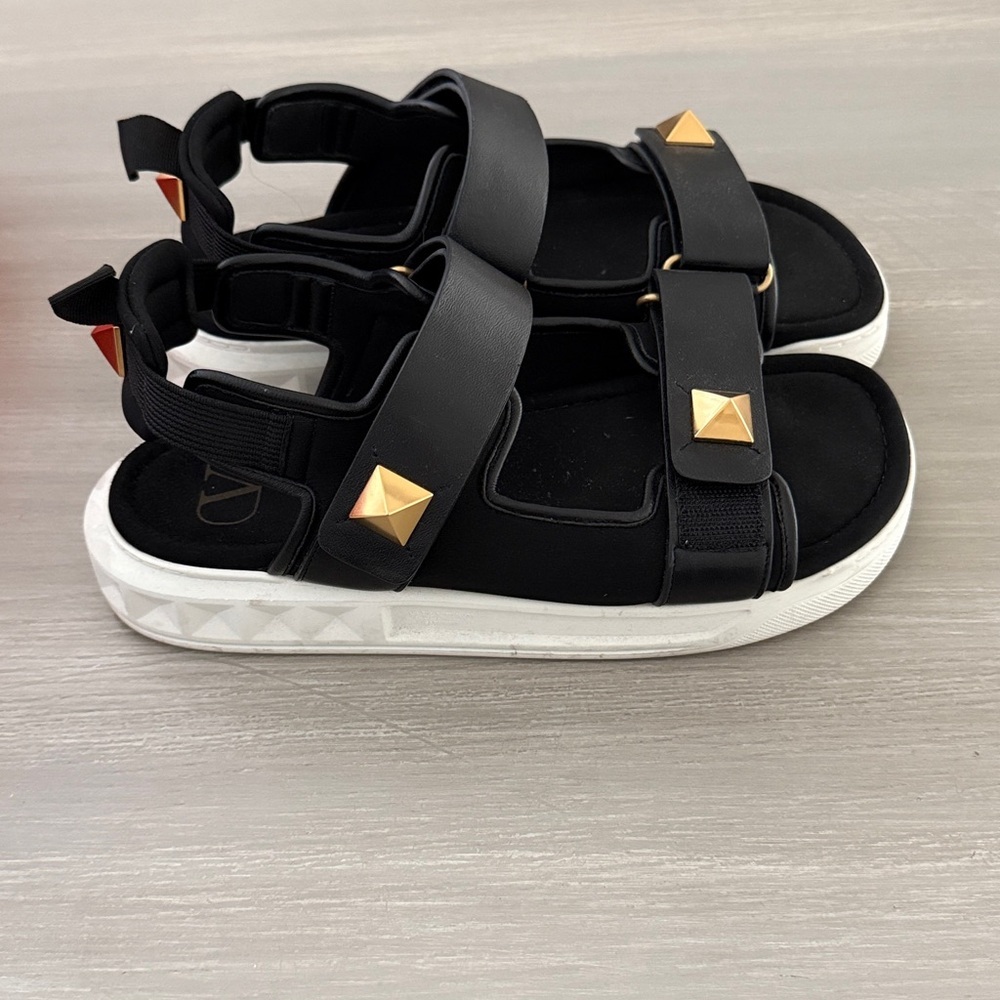Valentino Summer Stud Teva Sandal - Picture 6 of 12